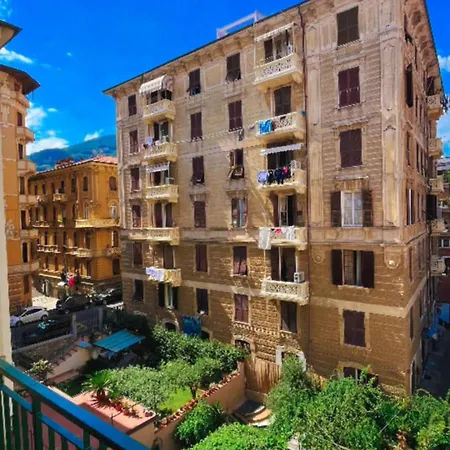 Rent House - Stazione 아파트 *