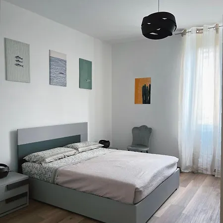 Apartment Rent House - Stazione La Spezia
